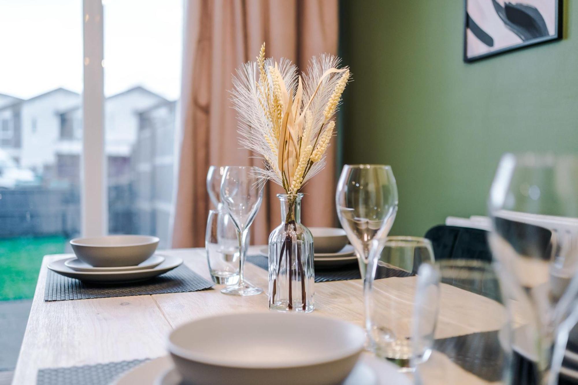 فيلا Rest&Recharge At A Spacious Townhouse By The Etihad مانشستر المظهر الخارجي الصورة
